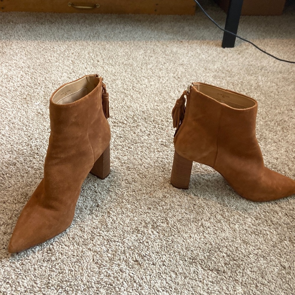 Booties with heel suede size 9